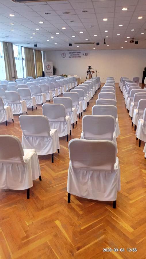Hotel Magistern Konferencia Es Wellnesshotel Siofok Luaran gambar