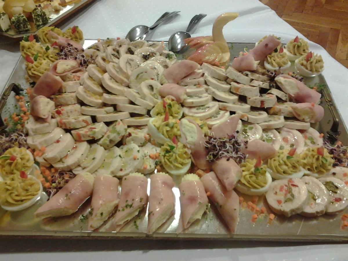 Hotel Magistern Konferencia Es Wellnesshotel Siofok Luaran gambar